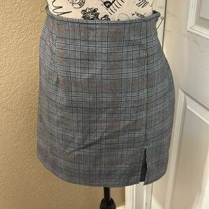 Windsor Junior mini skirt with front side slit